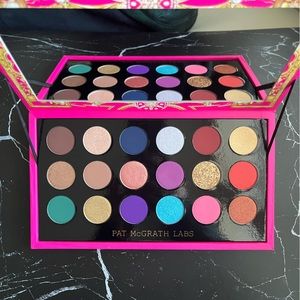 Pat McGrath celestial nirvana mothership mega eyeshadow palette